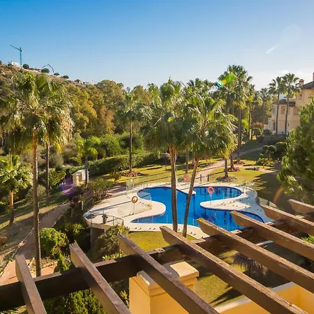 Majestic Hills 5 7 * Casares