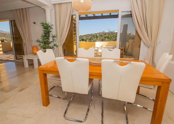 Majestic Hills 5 7 Apartment *