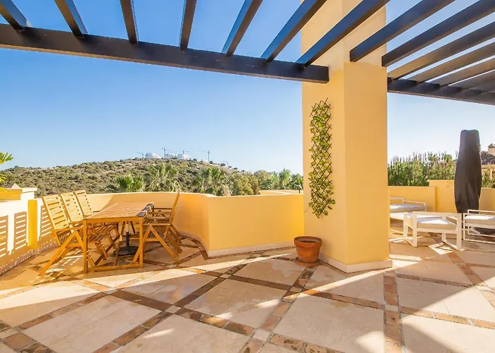 Majestic Hills 5 7 Casares